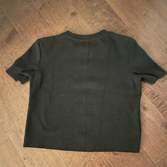 Zara size small cropped sweater with pearl necklace - Picture 2 of 6